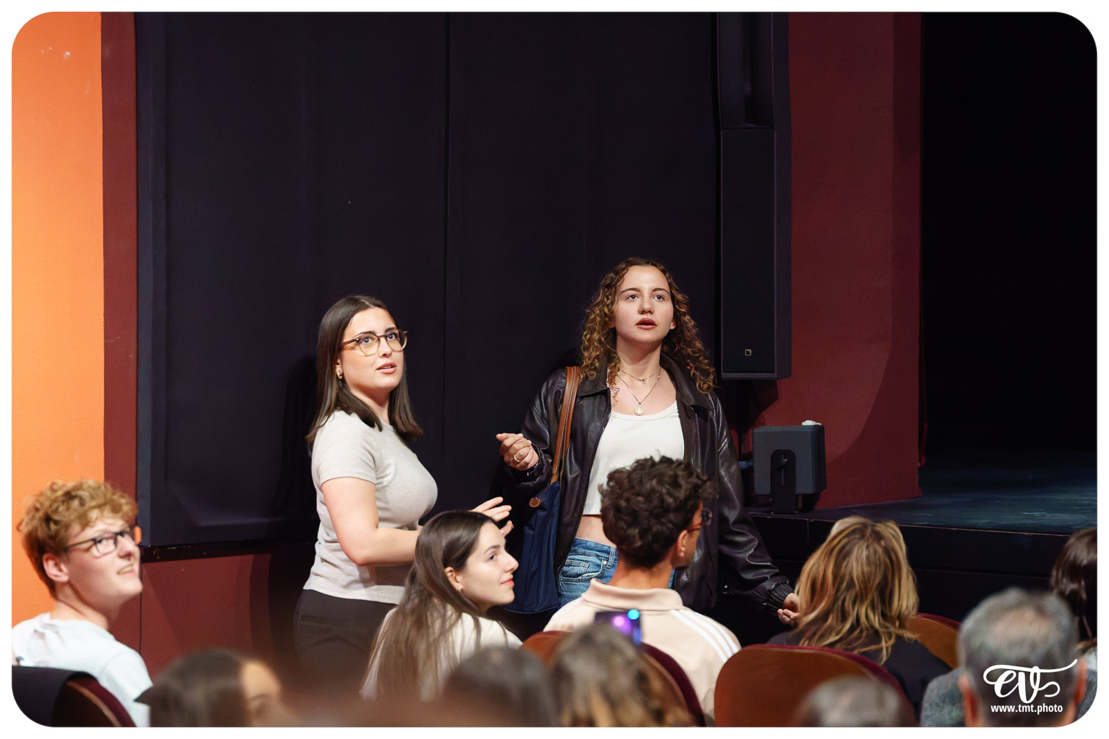 MAIS SONGEONS À RÉPÉTER S'IL VOUS PLAIT !